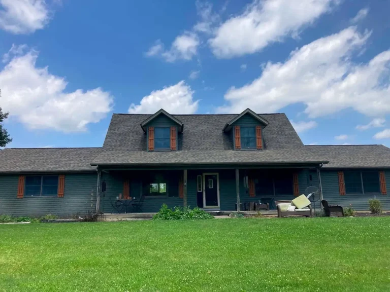 New roof and siding on a home in Franklin, Ohio