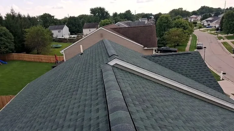 GAF Timberline HDZ shingles in Hunter Green on a home in Xenia, Ohio